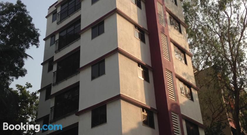 Hotel Galaxy Comforts Mumbai Exteriör bild