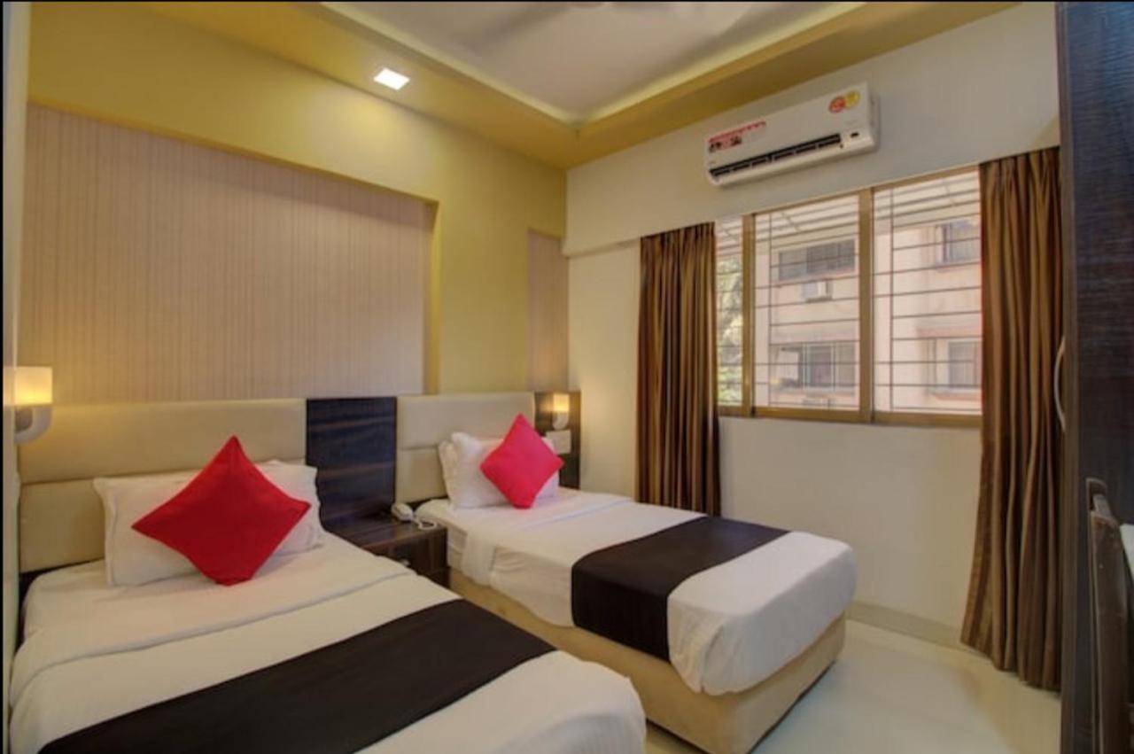 Hotel Galaxy Comforts Mumbai Exteriör bild