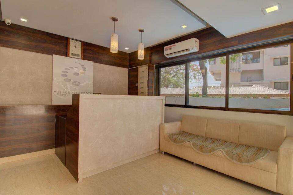 Hotel Galaxy Comforts Mumbai Exteriör bild